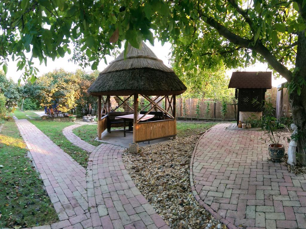 Natura Vendeghaz Pazmand Экстерьер фото